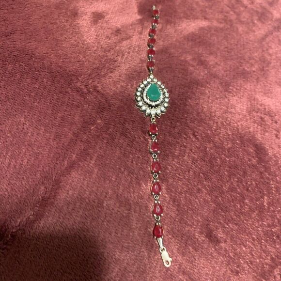 Womens Persian Style Gem Rhinestone Red Green Silver Bracelet - Picture 5 of 9